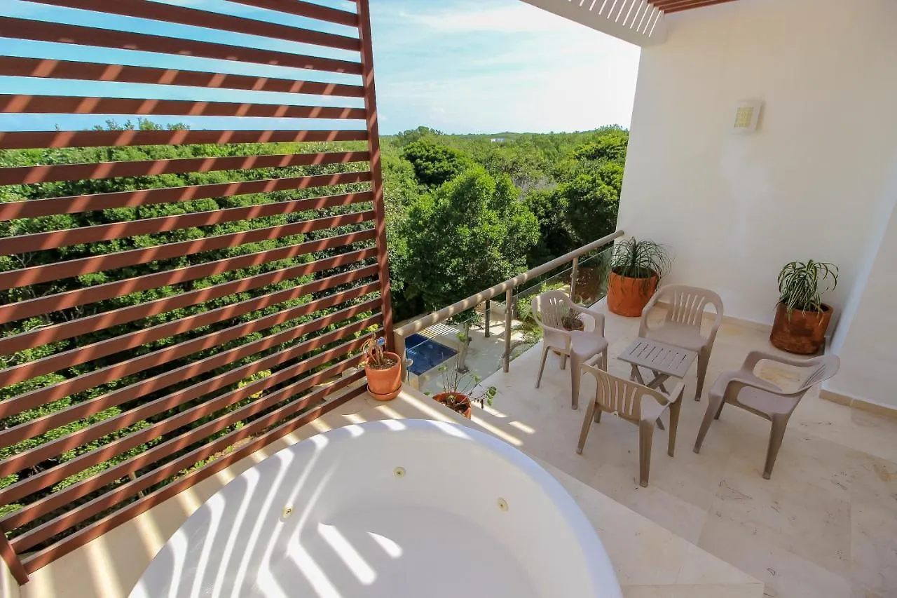 Exceptional 2Story Penthouse With Hot Tub And Rooftop Terrace In Bahia Principe Akumal Lägenhet
